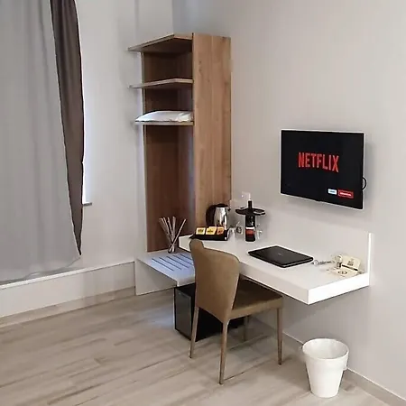 Le - Hotel
